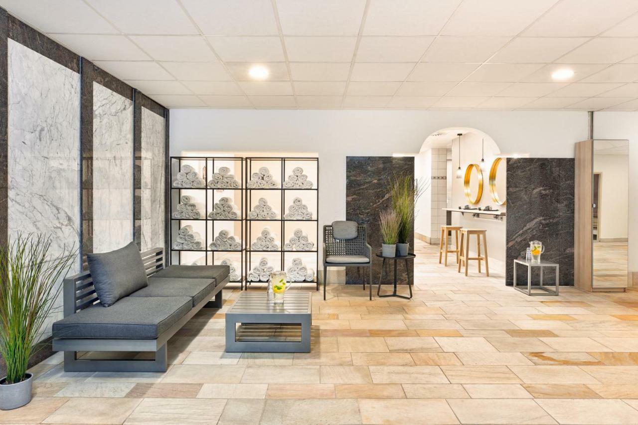 Hotel H+ Wiesbaden 4*